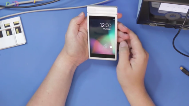 This is the latest prototype of Google’s incredible Project Ara modular ...